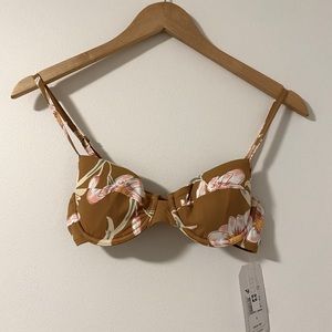 Roxy floral print bikini top.